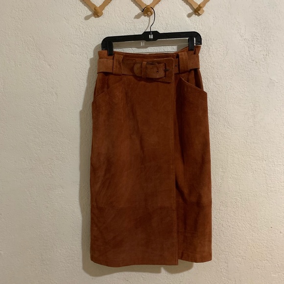 Vintage Lord & Taylor leather skirt - Picture 1 of 8